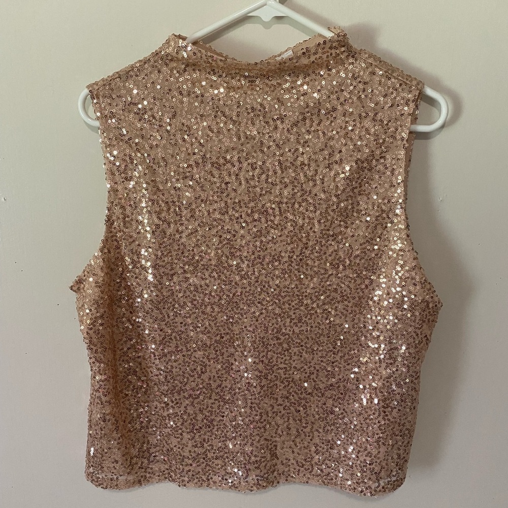 NWT Melrose & Market Rose Gold Sequin Lined Mocked Sleeveless Top Size L…